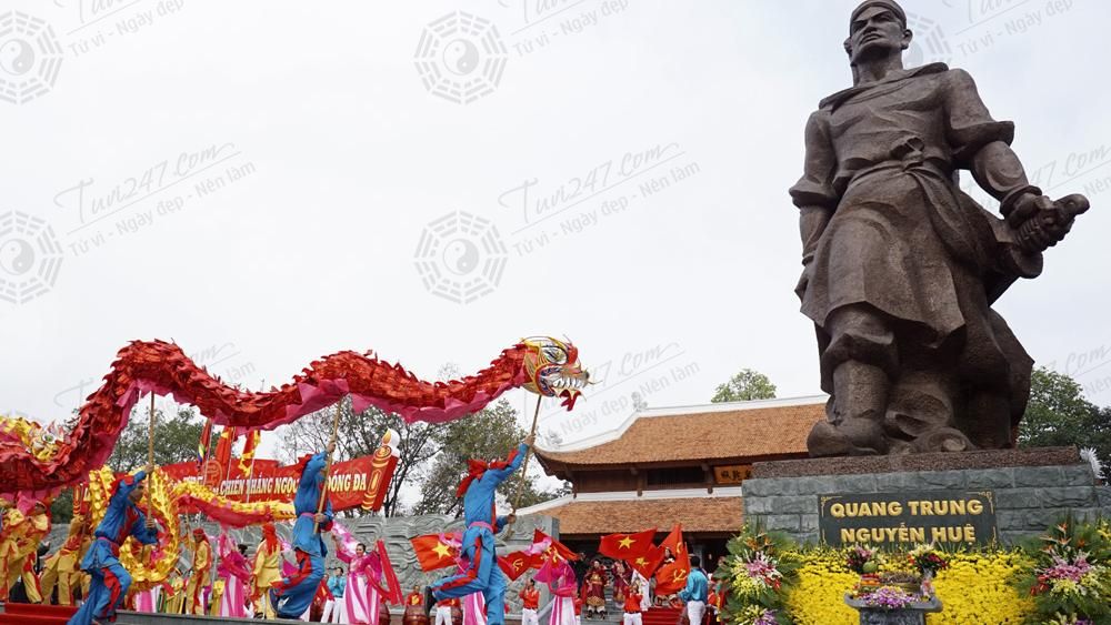 Gò Đống Đa là di tích lịch sử nằm bên đường Tây Sơn, phường Quang Trung, quận Đống Đa, Hà Nội